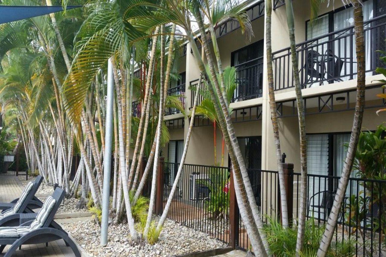 Trinity Beach Club Holiday Apartments Exterior photo